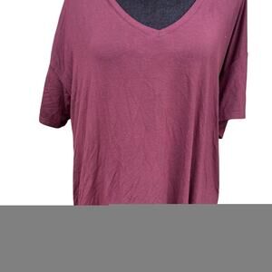 American Eagle women’s S, soft and sexy long V-neck top